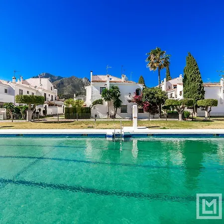 Дом отдыха Letsmarbella - Tropical Oasis