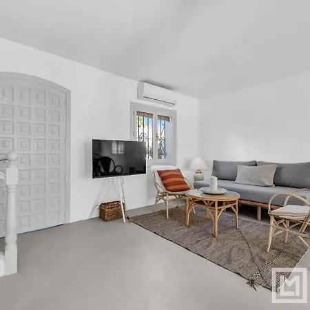 Letsmarbella - Tropical Oasis Дом отдыха