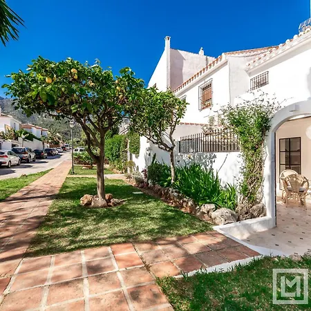 Дом отдыха Letsmarbella - Tropical Oasis