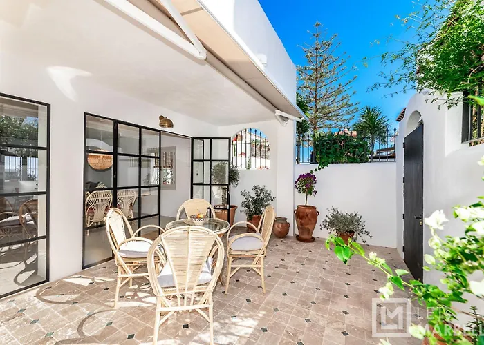 Letsmarbella - Tropical Oasis